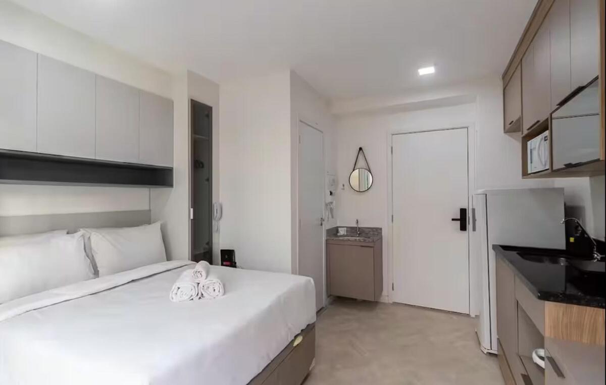 Av Paulista Com Varanda Apartment