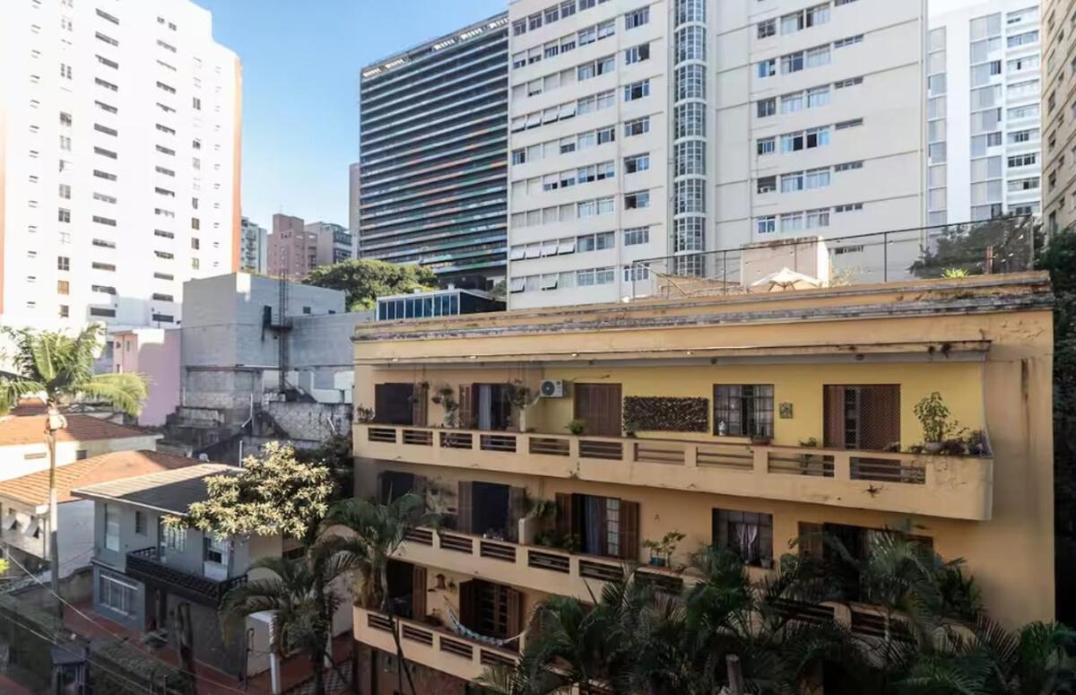 Av Paulista Com Varanda Apartment